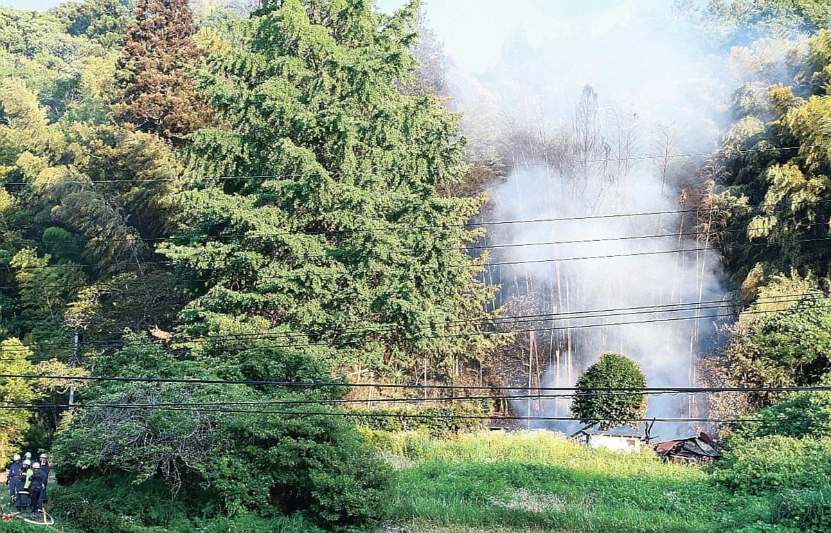 Manpuku-ji main hall after the fire, July 5, 2025